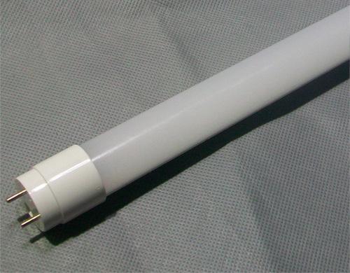 供应优质LED灯管（保质三年）
