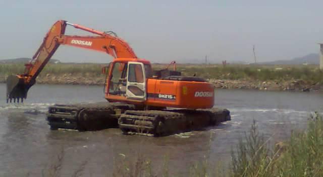 汕头市龙湖区湿地挖掘机出租改装