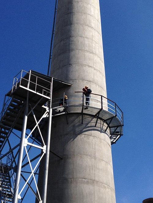 55米砖烟囱安装钢梯平台公司