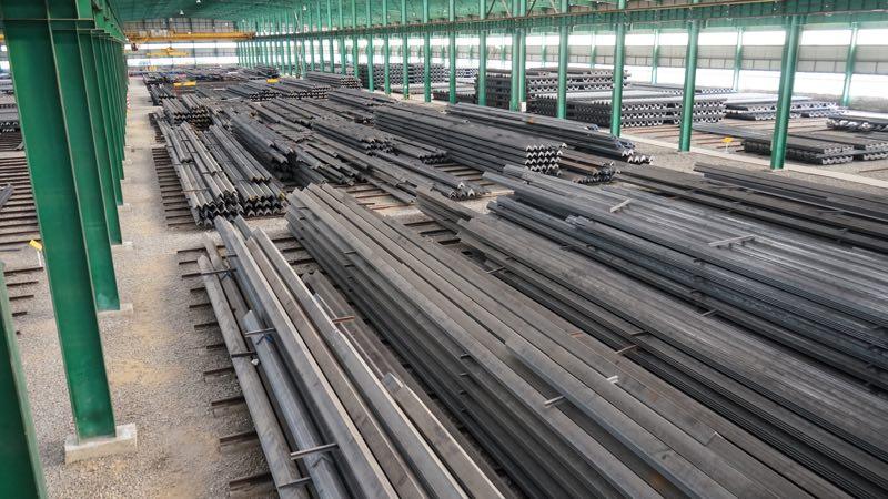 唐山国标热轧角钢厂家直发，上海现货低价促销！