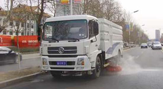 东风天锦8吨洗扫车 大型道路清扫车 清扫宽度3.5米