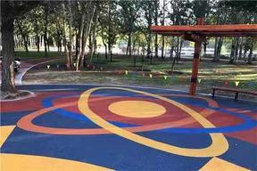 ​云南玉溪学校操场环保彩色透水地坪设计增强剂保护漆价格