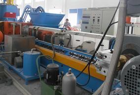 廠家供應橡膠母粒造粒機規格_氧化鋅母粒造粒設備