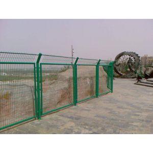 黄冈水域优质安全隔离浸塑框架护栏网新品