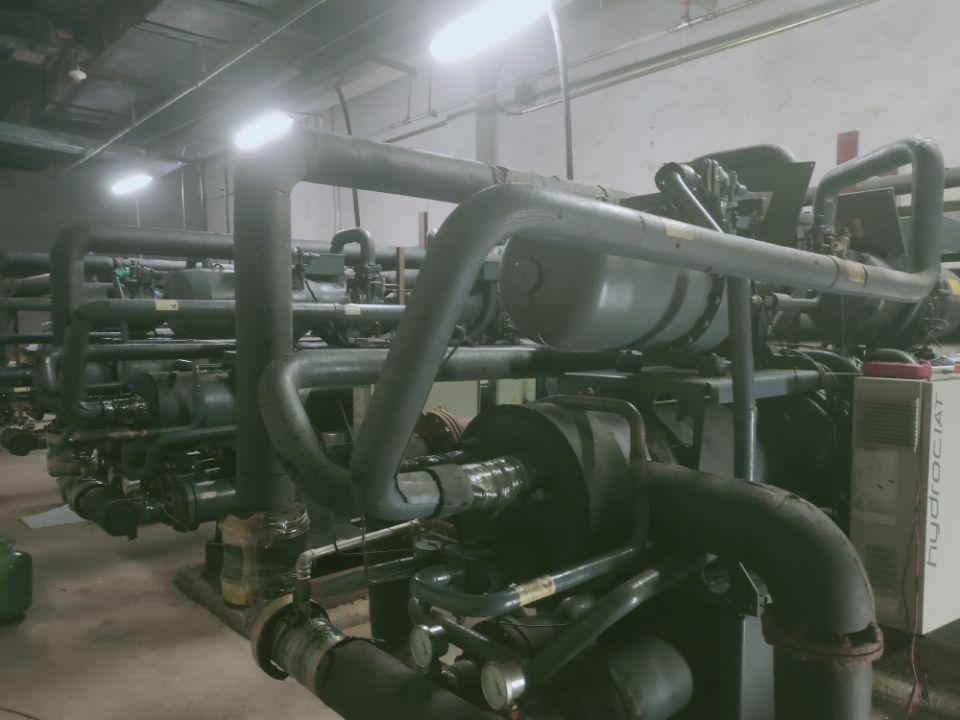 劳特斯水源热泵机组进水维修