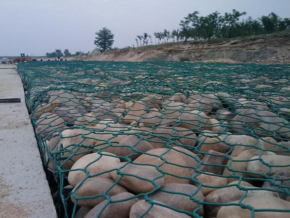 堤坡防护网 水利石笼网