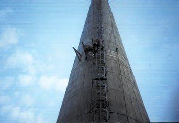 专业高空安装公司-烟囱安装爬梯平台