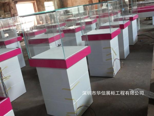 出口国外精品展柜订做，烤漆精品柜供应厂家