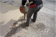 水泥混凝土路面破损专用修补材料施工简单