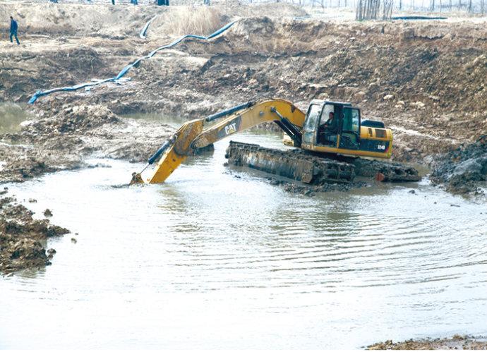 铜川周边水陆挖掘机出租湿地钩机租赁