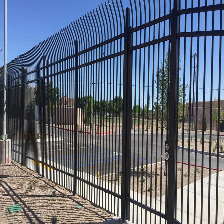 珠海居民楼围墙护栏价格 室外防护栅栏定制 组装式工业区围栏