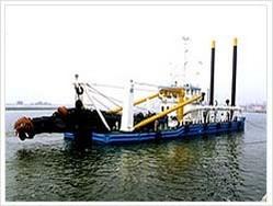 海洋机械供应选铁矿设备，挖沙船，挖泥船