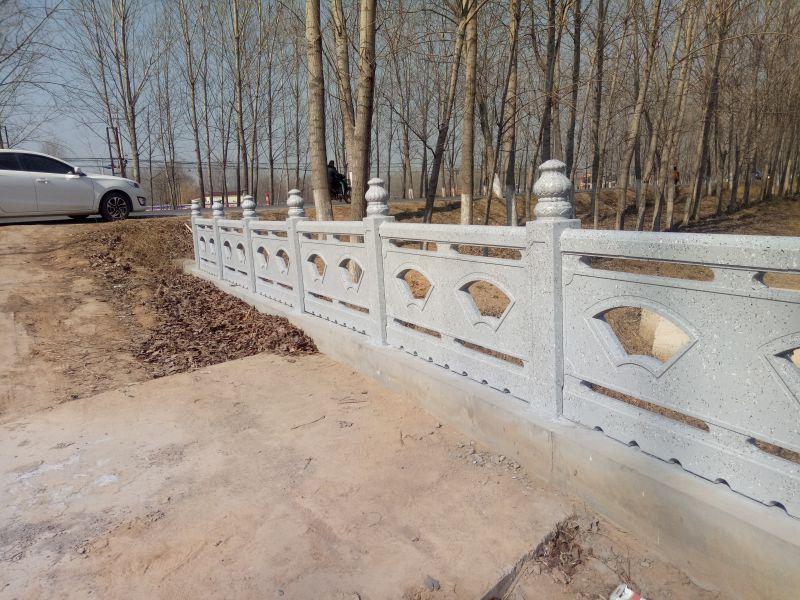 1100mm桥梁仿石护栏，铸造石河堤护栏，仿青石栏杆