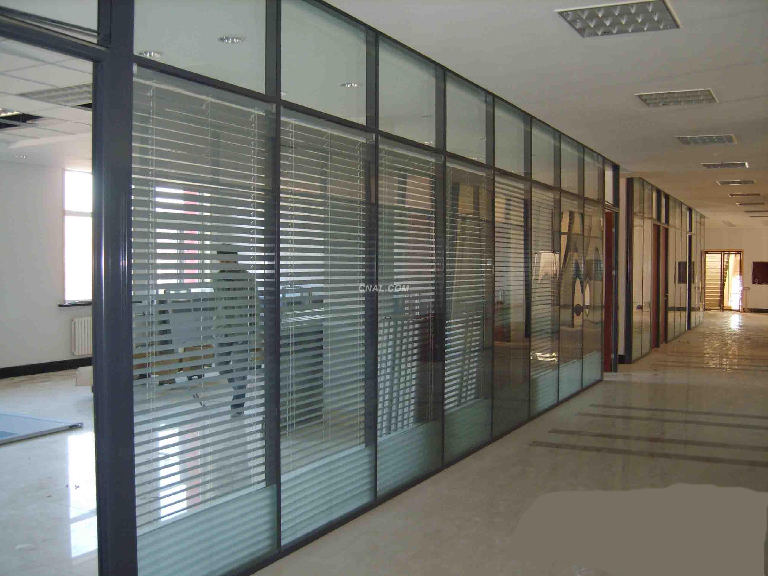 玻璃隔断墙办公室隔墙铝合金隔断钢化玻璃百叶隔断高隔断隔断墙-阿里巴巴
