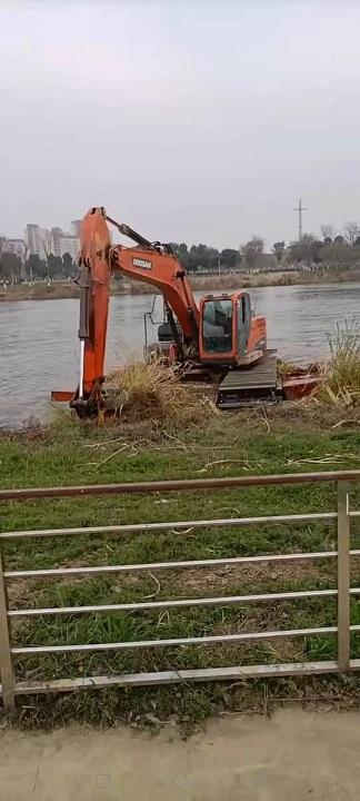 近期湖北武汉水陆两用挖机租赁价格