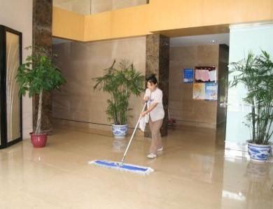 广州写字楼物业保洁外包，黄埔派遣清洁工，日常驻场搞卫生