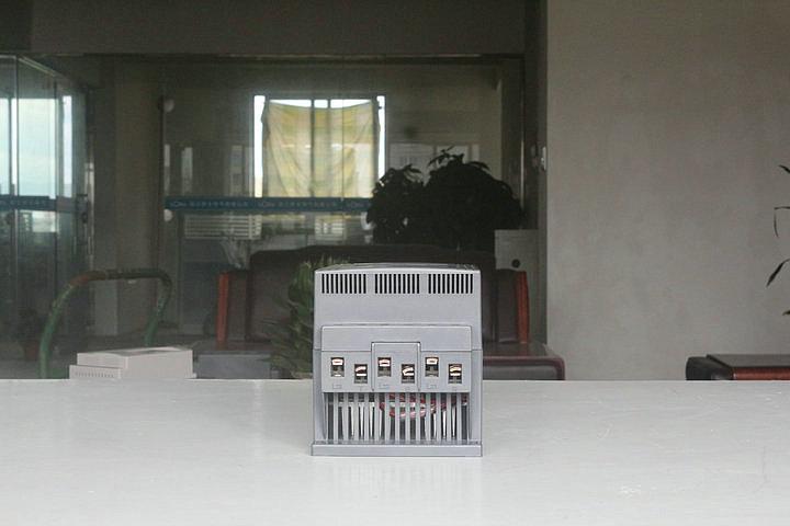 浙江罗卡LCR-22kw液晶屏显示旁路软启动器