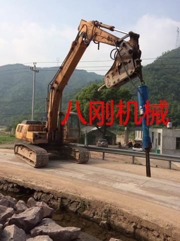 贵州矿山开采机载劈裂机