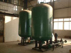 囊式气压供水设备用落地膨胀水箱