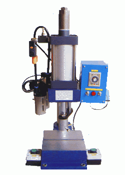 供应忠腾气动压力机用于电子五金塑胶配件的装配冲孔铆接