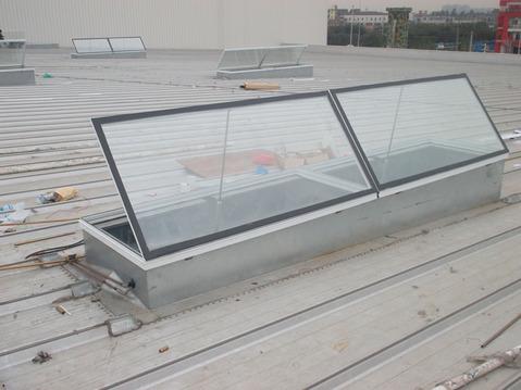 热销产品屋顶电动铝合金天窗厂家直接一手供应