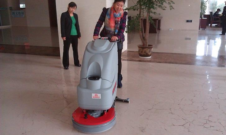 荆州食品厂大理石地面电瓶洗地车刷地机Smart450B