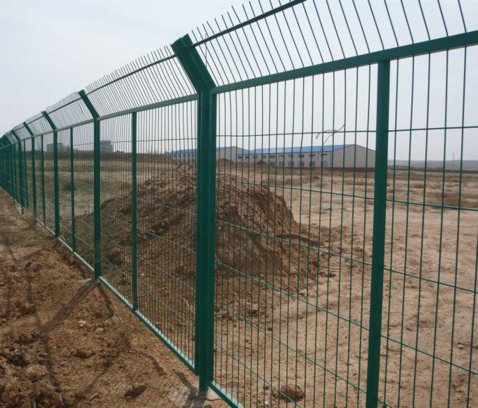 光伏围栏网|光伏防护围栏|光伏电站围栏|光伏电站围栏网