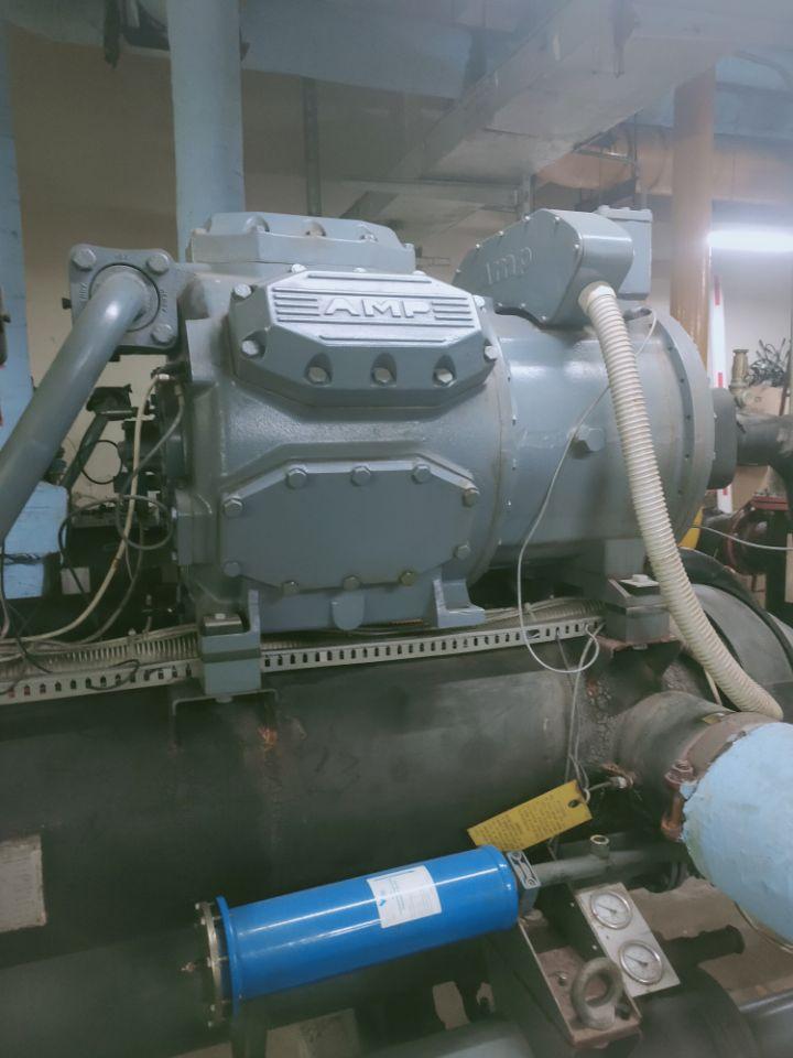 格瑞德中央空调机组进水维修 螺杆压缩机维修