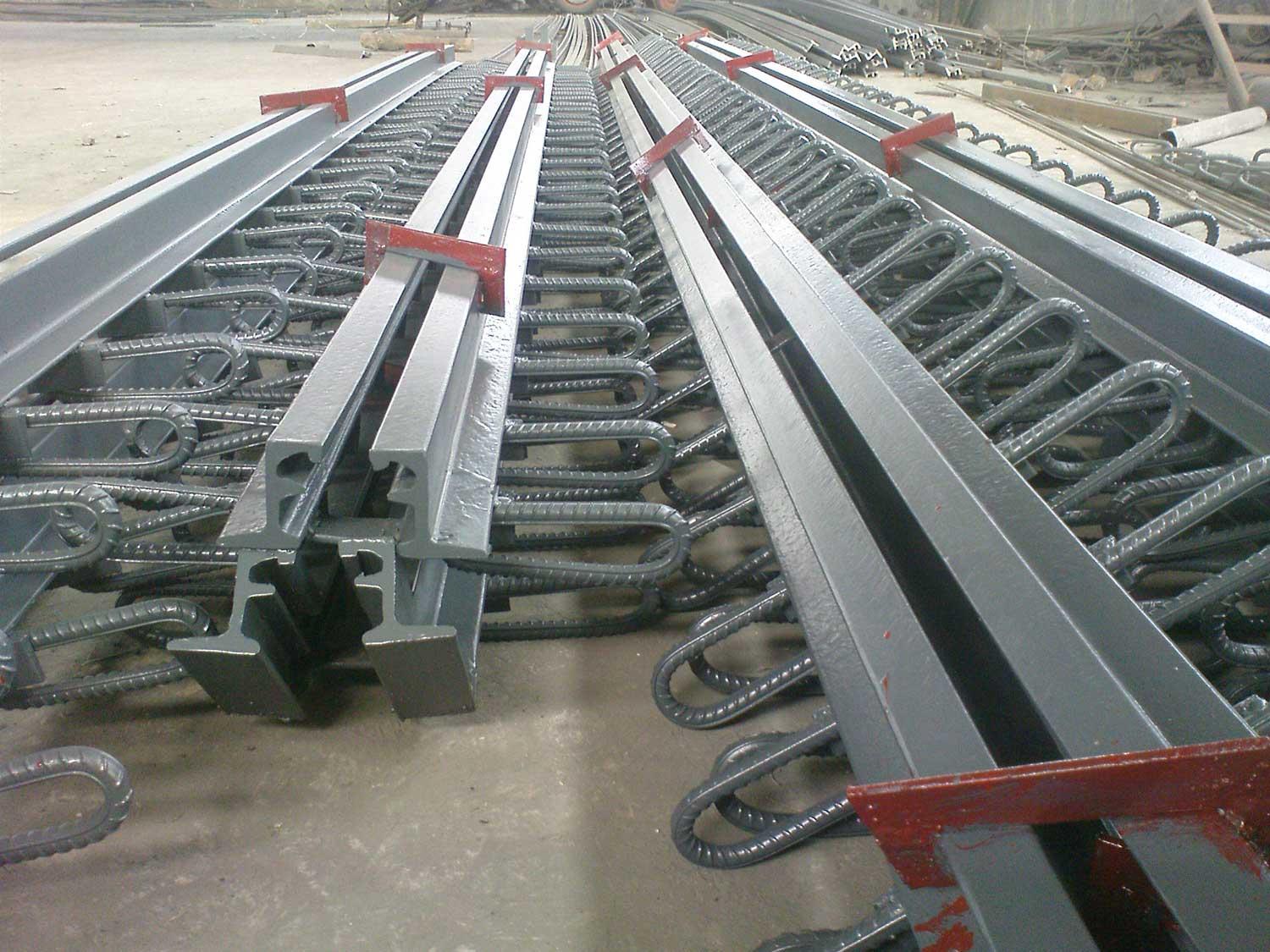 桥梁伸缩缝GQF-C型D型E型F型亚通国标型钢专业定制