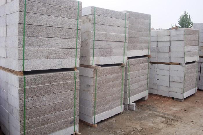 深圳花岗岩石材加工厂家市政工程石材地铺芝麻灰地铺面板