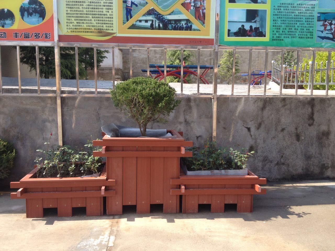 陕西西安户外组合塑木花箱一高两低款式图片