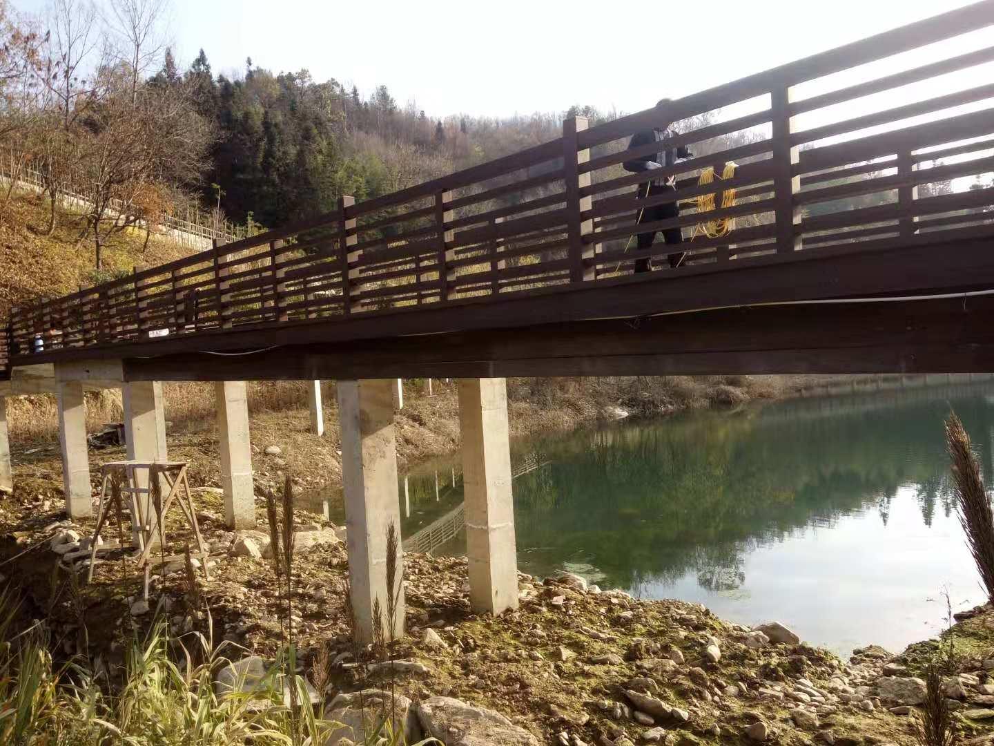 安康石泉鬼谷岭景区公园木塑地板栈道塑木栏杆安装完成