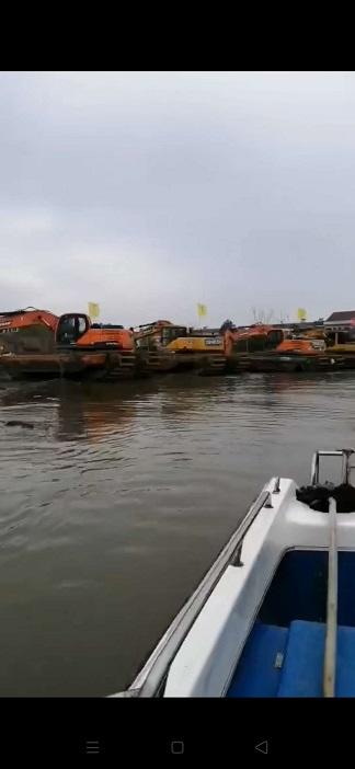 新疆湿地挖掘机出租产品过硬
