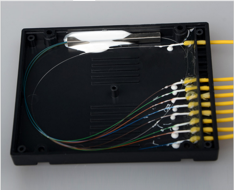 PLC盒式1分4光分路器 SC电信级盒式1:4分光器