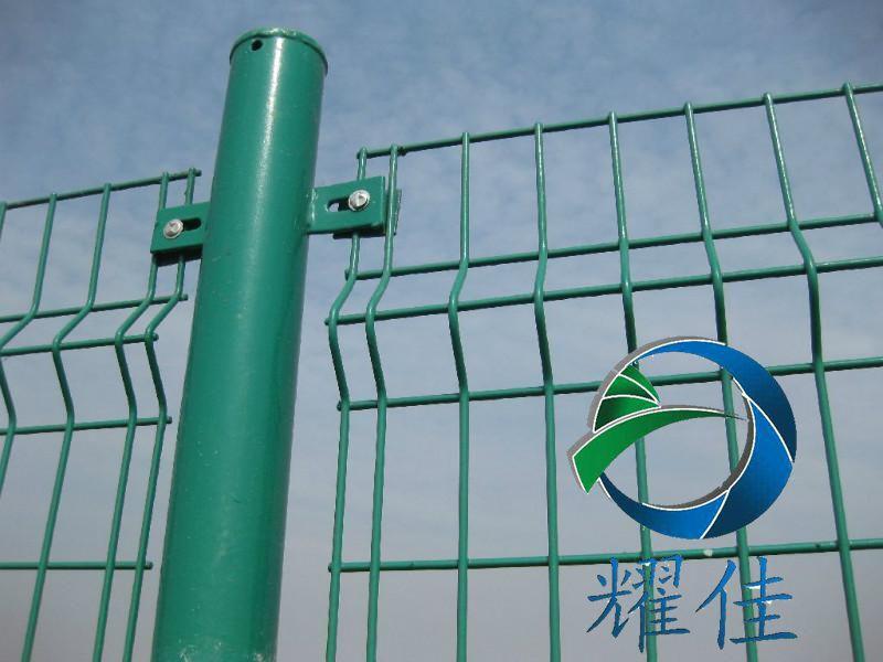 养殖业围栏网-双边丝护栏网-耀佳丝网厂