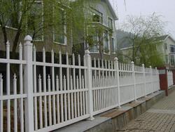 热镀锌护栏，钢管护栏，钢管阳台护栏，钢管道路护栏，PVC护栏