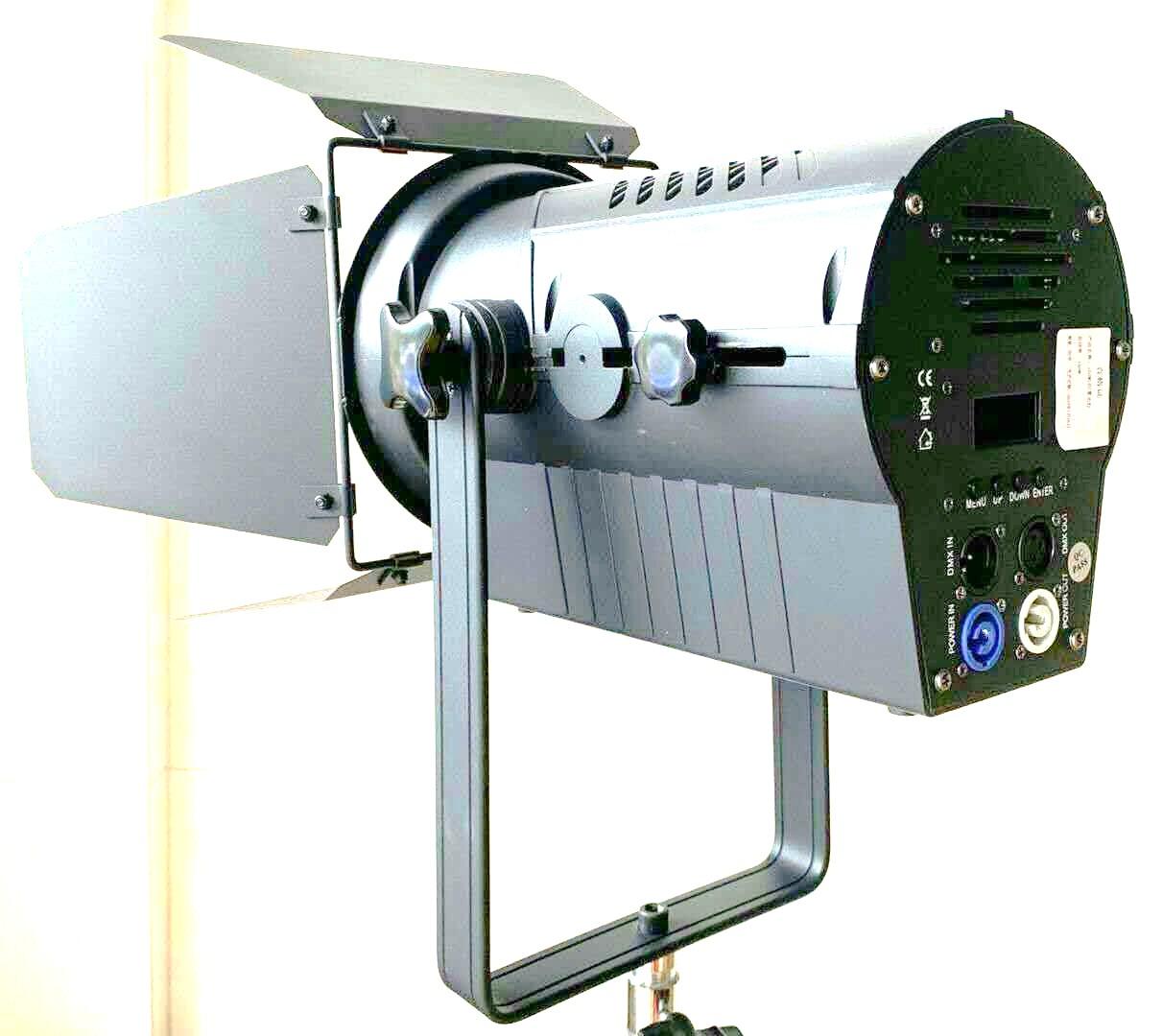 LED50W100W200W300Wled数字影视聚光灯安装使用技术说明