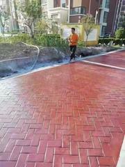 海南仿石艺术混凝土路面强化粉彩色压花地坪人字砖模具样品免费
