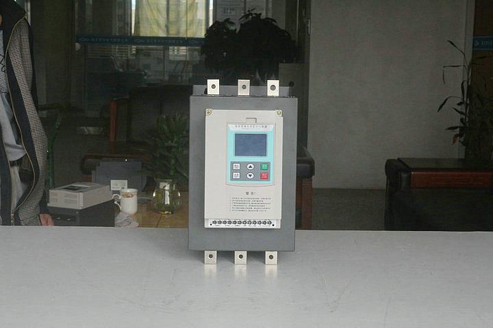 LCR系列中文汉显90kW可控硅在线一体式软起动器
