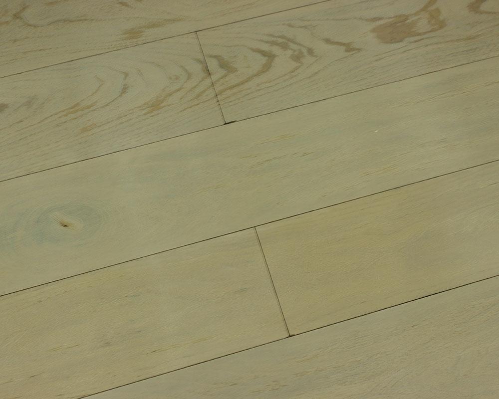 麦可麦乐MC-8152优质橡木多层地板灰白色小拉丝大板