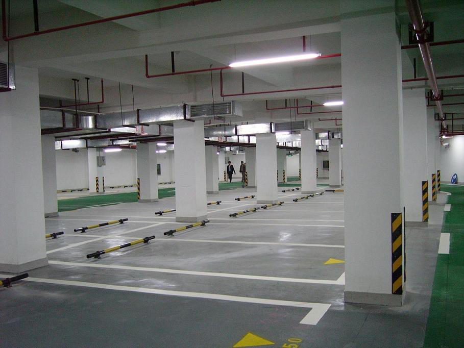 深圳城市停车场标线