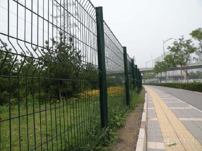 高速公路护栏 工厂,小区,双边丝护栏网,隔离网