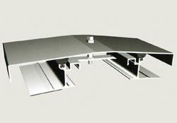 RM金属盖板型屋面变形缝
