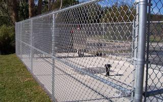 勾花护栏网菱形编织防护网球场体育场围栏网
