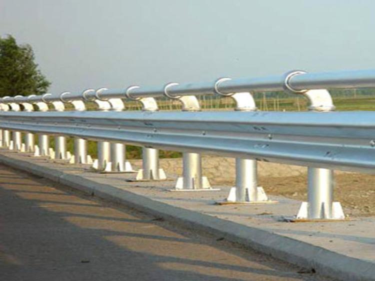 高速公路波形护栏板双波护栏板