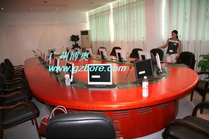 广州博奥多功能液晶屏升降会议桌
