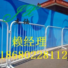 广州杰袖镀锌钢隔离栏 公路市政防护栏 铁马护栏厂家