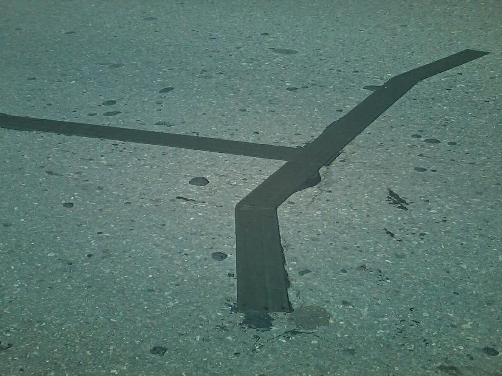路面裂缝专用自粘贴缝带