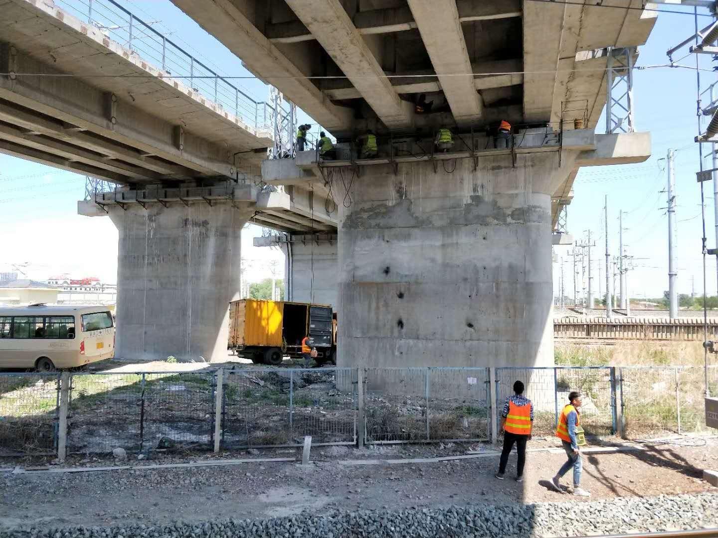 8203;桥梁D160伸缩缝养护和修护措施