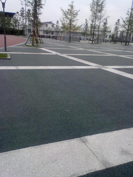 低价供应吉林彩色透水地坪、彩色沥青道路材料与施工